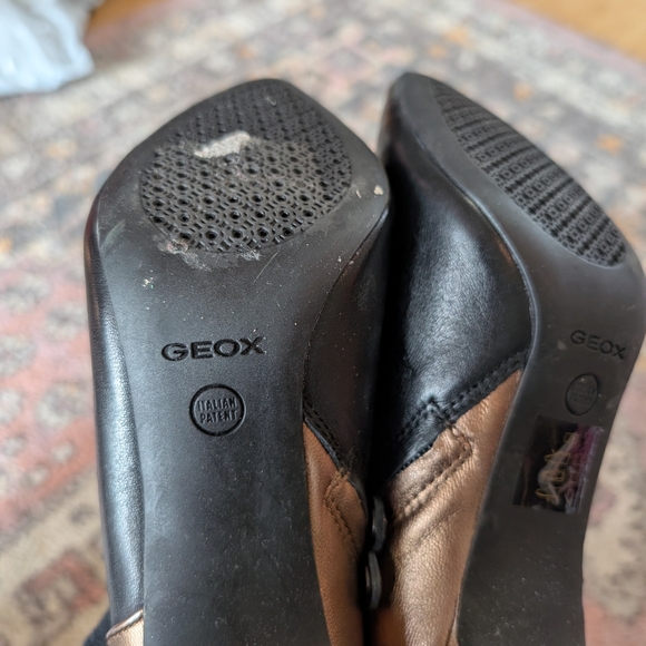 Geox Black and Gold Heels - Picture 5 of 6